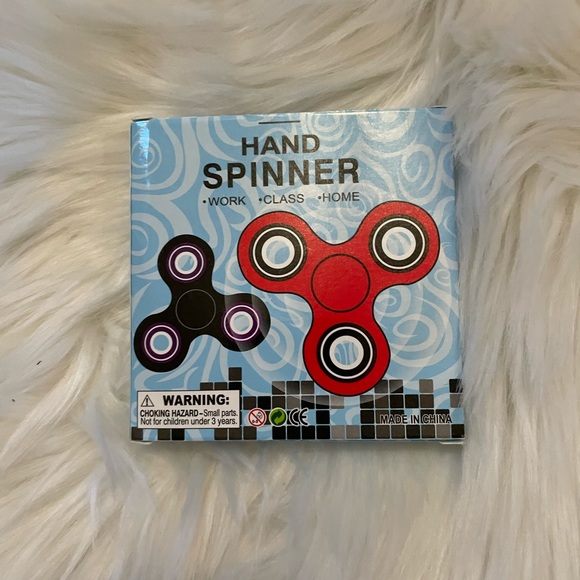 2 Handspinners - 1 Red emoji glow in the dark & 1 blue glow in the dark - Picture 8 of 9